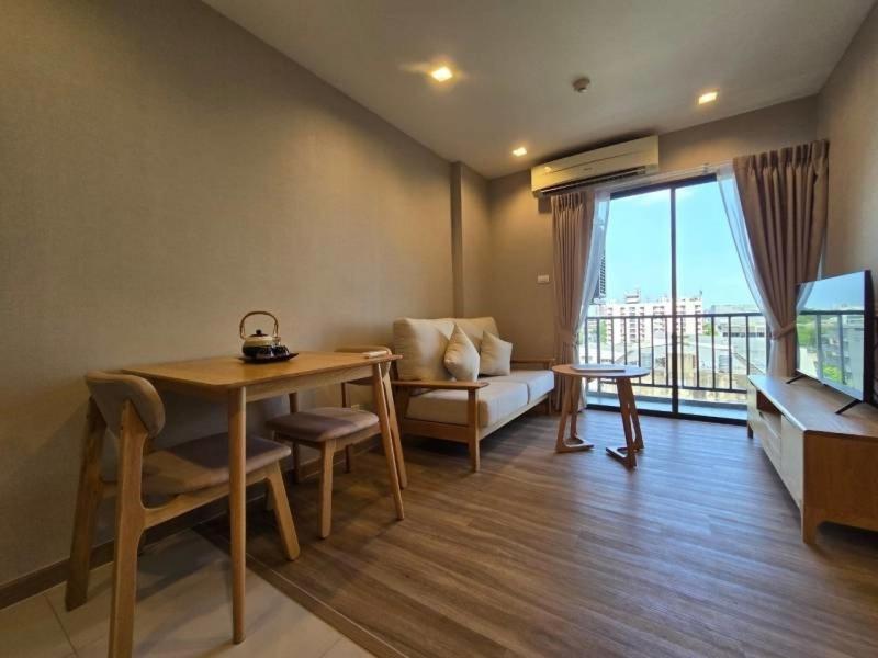 Minimal 1BR Deluxe